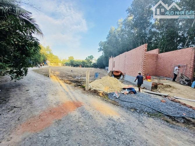 ✨ Chỉ 399Triệu/ sở hữu: 5x33m (FULL ONT), KDC đông, sát bên nhà trọ Tấn Tài, còn đúng 2 Lô - 1