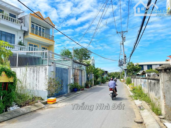 HÀNG HIẾM - ĐẤT MẶT TIỀN HẺM 1651 LÊ VĂN LƯƠNG - 97.6M2 - GIÁ 3.7 TỶ - 2