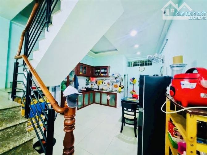 Bán NHÀ 2 TẦNG – HẺM Ô TÔ – GẦN SIÊU THỊ EMART PHAN HUY ÍCH – QUANG TRUNG 50m2 NHỈNH 4 TỶ - 2