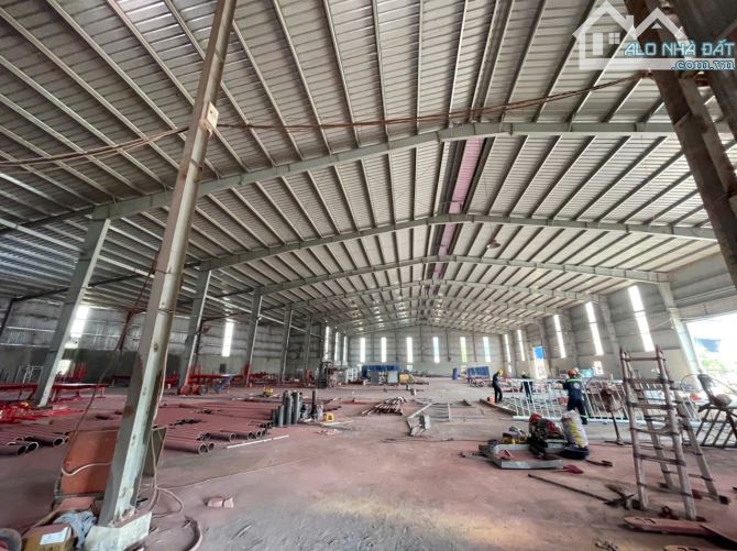 Cho Thuê 3.700m2 Nhà Xưởng Ngoài KCN Tân Uyên Bình Dương Giá 220tr/ Tháng - 2