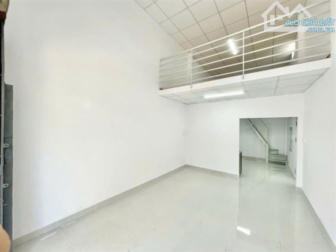 GIẢM 1TỶ nhà MẶT TIỀN Trần Bá Giao, Gò Vấp (5 x 17) VỊ TRÍ KINH DOANH ĐẸP - 2
