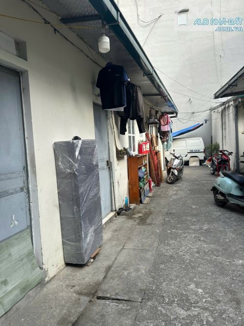 PHỐ KHƯƠNG HẠ LÔ GÓC - MẶT TIỀN KHỦNG - HIẾM CÒN SÓT LẠI MẢNH ĐẤT TO - Ô TÔ VÀO NHÀ. - 2