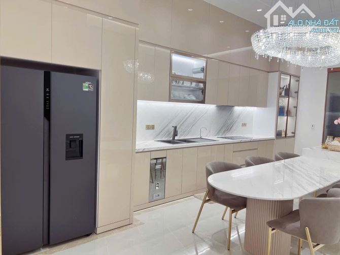 Nhà 6 Lầu đường số 37, Quận 7. DT 4x19 , có thang máy, nội thất cao cấp 19 tỷ SHR - 2