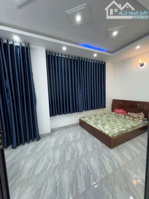 NHÀ KHU PHÂN LÔ,KHU VIP TÊN LỬA,56M2,3 TẦNG,HẺM XE HƠI,3PN CHỈ 4.4 TỶ - 3