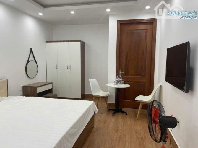 CHO THUÊ  khách sạn Ngô Gia Tự - có Thang Máy.80M2, 6 TẦNG, 10 NGỦ KHÉP KÍN,full chỉ 55 tr - 3