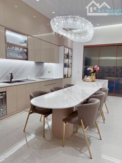 Nhà 6 Lầu đường số 37, Quận 7. DT 4x19 , có thang máy, nội thất cao cấp 19 tỷ SHR - 3