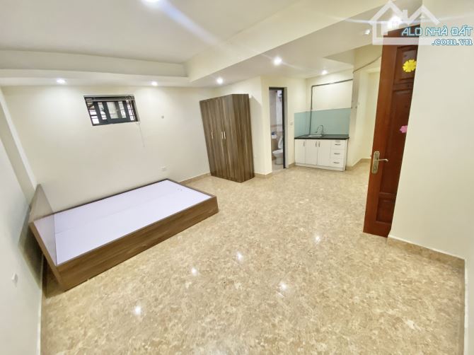 Căn hộ Full nội thất: Thang máy, ĐH, NL, giường tủ, 40m2, Ngõ 21 Lê Văn Lương, 5.6tr/tháng - 3