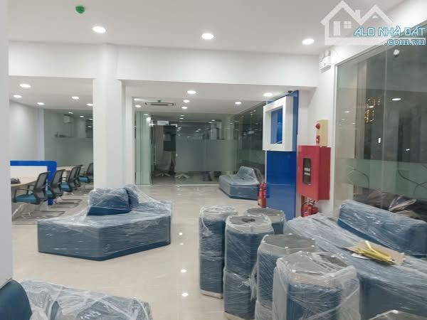 Bán nhà mặt phố Bà Triệu - Hai Bà Trưng 330m2 x 6 tầng - mặt tiền 14m, giá 150 tỷ - 3