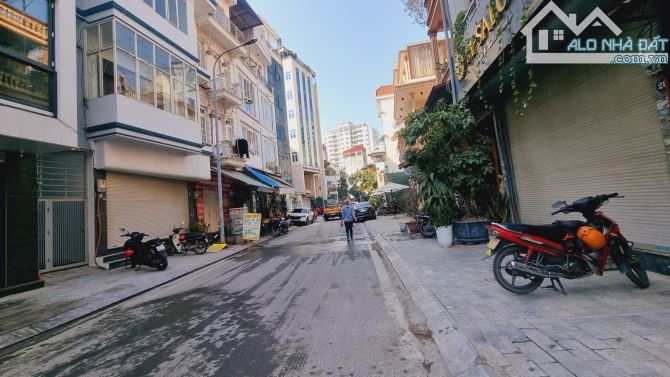 PHỐ KHƯƠNG HẠ LÔ GÓC - MẶT TIỀN KHỦNG - HIẾM CÒN SÓT LẠI MẢNH ĐẤT TO - Ô TÔ VÀO NHÀ. - 4