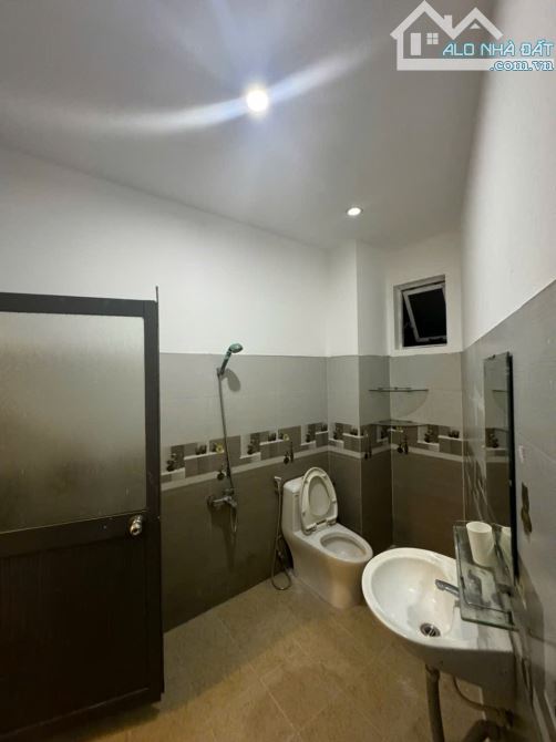 Nhà 3 tầng, 68m2, đường Đồng Kè, gần chợ Hòa Khánh, Liên Chiểu vừa ở vừa kinh doanh, - 5