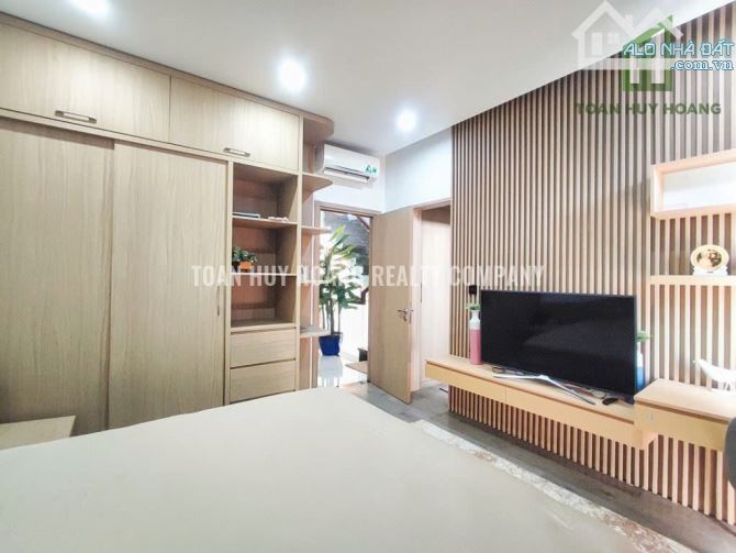 CHO THUÊ SHOPHOUSE LÊ VĂN DUYỆT – VỊ TRÍ ĐẮC ĐỊA, FULL NỘI THẤT HIỆN ĐẠI - 5