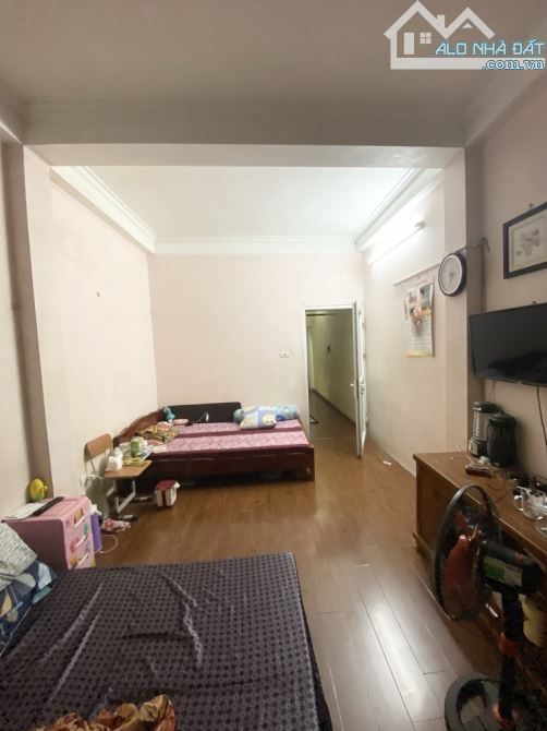PHÚC DIỄN 83M2, 4TẦNG -Ô TÔ ĐỖ CỬA - CÁCH PHỐ 20 M - BÁN ĐẤT TẶNG NHÀ- CHỈ 10 TỶ - 6