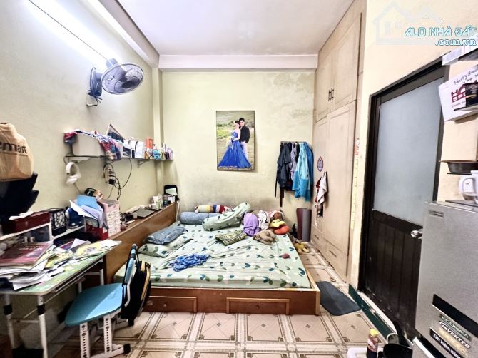 93TR/M2 - NHÀ 3 TẦNG 130m2 - NGANG GẦN 6m Ô TÔ VÀO NHÀ - 9 PHÒNG - SỔ VUÔNG A4 - 6