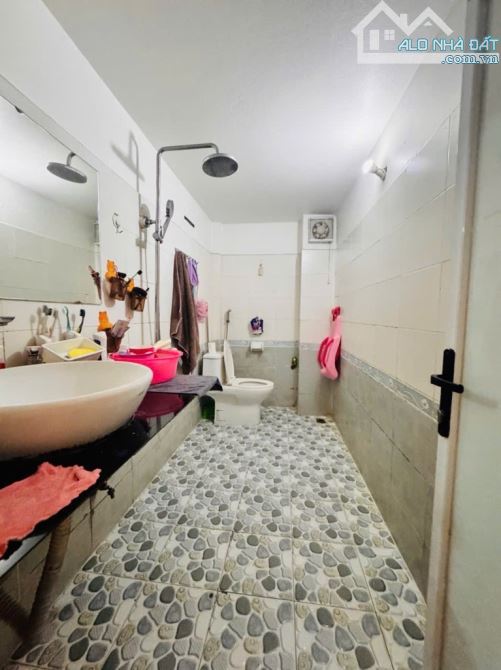 CỔ NHUẾ - BÁN ĐẤT TẶNG NHÀ 3 TẦNG - GẦN OTO - GẦN CÔNG VIÊN HÒA BÌNH - CHỈ 9.2 TỶ - 7