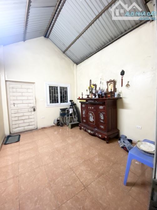 PHÚC DIỄN 83M2, 4TẦNG -Ô TÔ ĐỖ CỬA - CÁCH PHỐ 20 M - BÁN ĐẤT TẶNG NHÀ- CHỈ 10 TỶ - 8