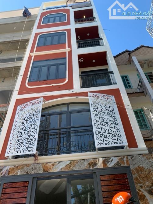 BÁN NHÀ PHAN VĂN TRỊ P5 Gò VẤP - NGAY EMART- HẺM XE HƠI THÔNG- KHU HIẾM NHÀ BÁN- 5 TẦNG
