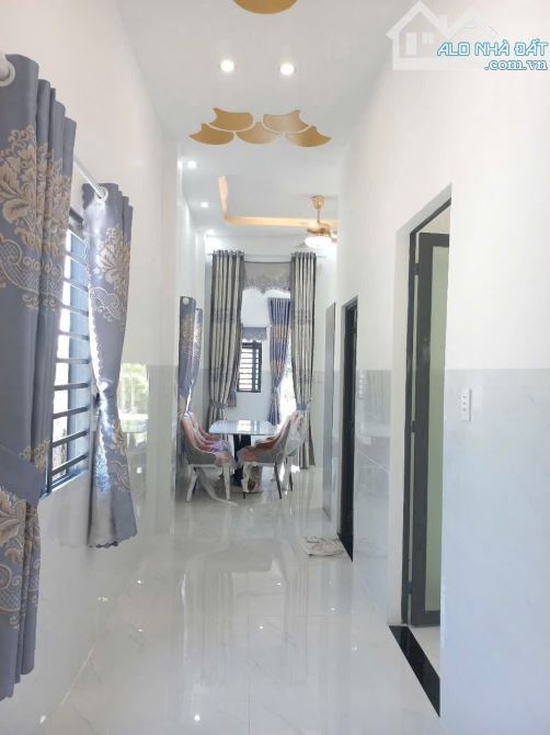 Bán Nhà mới Nguyễn Văn Linh, 110m2, sổ hồng, giá 1tỷ250.