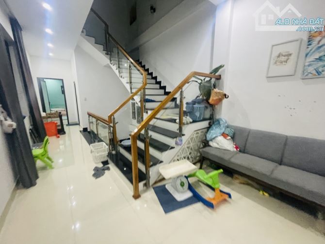 💥 SƠN TRÀ - LÔ GÓC VỊ TRÍ ĐẸP - TIỀM NĂNG VÔ ĐỐI 💥  🏡 NHÀ 3 TẦNG .