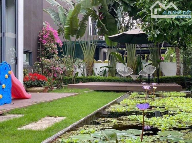 Bán biệt thự Gamuda Gardens 328m2, 3 tầng, mặt tiền 35m, 62 tỷ