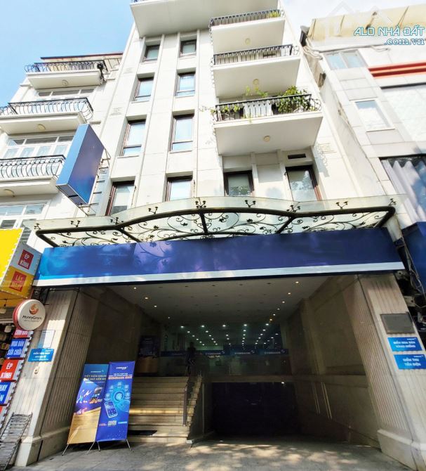 Bán Tòa Văn Phòng Mặt Phố Vương Thừa Vũ, Thanh Xuân DT 250m2, 8T, MT 7.9m. Giá Cực Rẻ