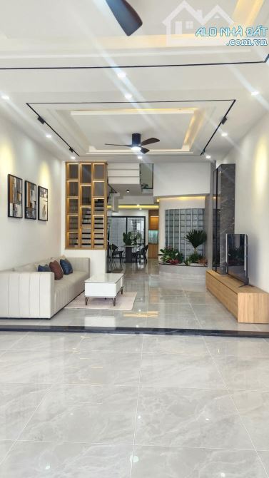 Nhà Thanh trì, 45m2, 4 tầng mới xây ở ngay