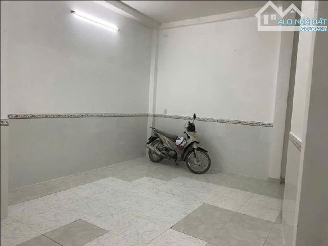 Vòng Xoay Lê Đại Hành, 57m2, 3 tầng đúc BTCT, hẻm xe tải thông, nhỉnh 4 tỷ - 1