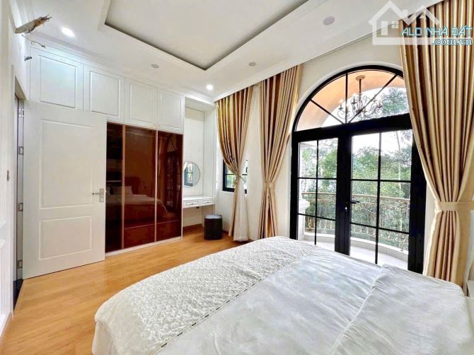 BÁN VILLA 3 TẦNG TUYỆT ĐẸP FULL NỘI THẤT KIỆT 82 QUẢNG TẾ, THUỶ XUÂN, TP HUẾ - 12