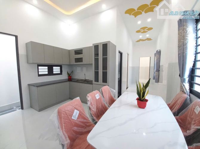 Bán Nhà mới Nguyễn Văn Linh, 110m2, sổ hồng, giá 1tỷ250. - 2