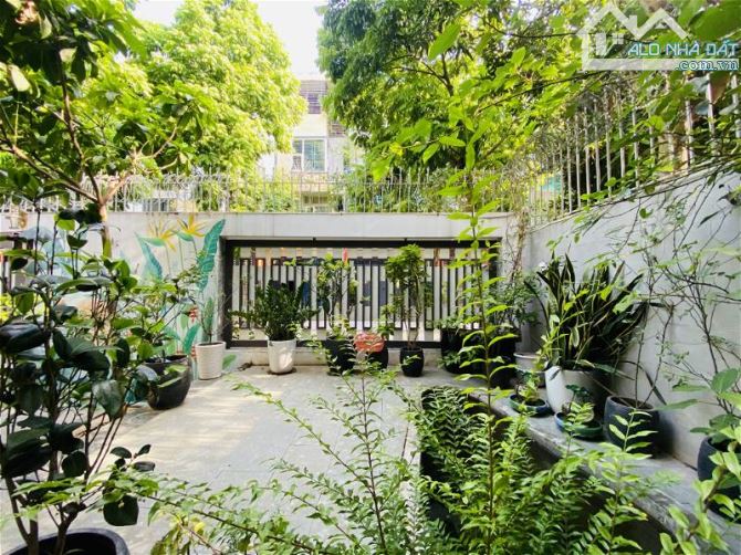 Cực Hiếm Bán 2 Căn Biệt Thự Lô góc nằm ngay trục đường lớn khu Bán Đảo Linh Đàm Hoàng Mai - 2