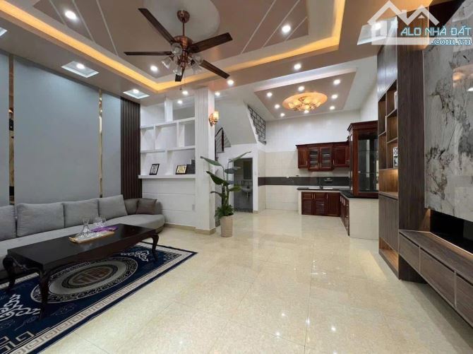 Bán nhà 3 tầng ngõ 27 Trung Hành.42m2 giá 2,29 tỷ - 2