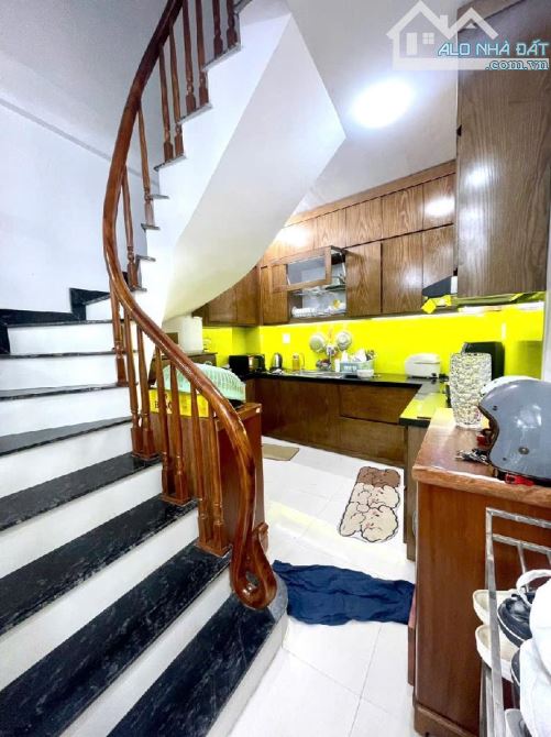 Võng Thị - 3 thoáng -  Nhà đẹp dân xây- 30m2 - 6 tầng- 7,8 tỷ - 2