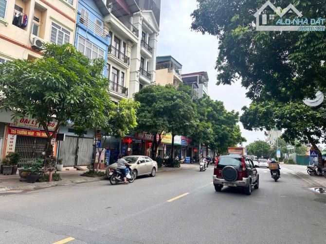 Siêu Phẩm Mặt Phố Đê La Thành Ba Đình 83 m2 x 2 Tầng - Giá 35.8Tỷ - Thương Lượng cho - 2