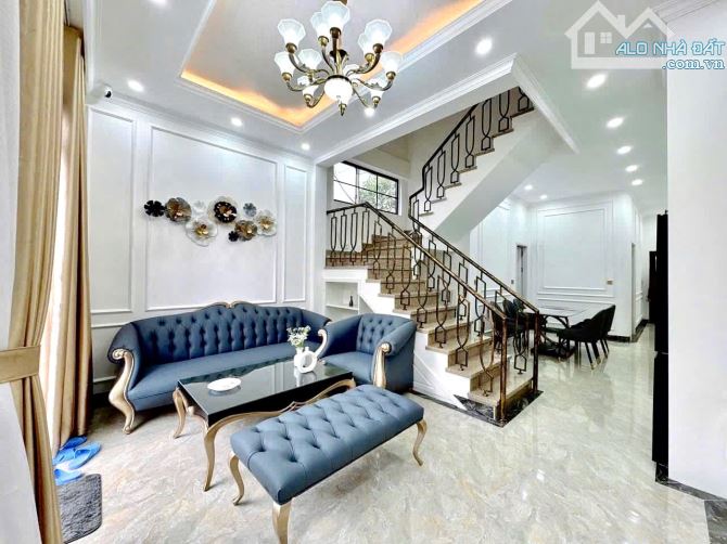 BÁN VILLA 3 TẦNG TUYỆT ĐẸP FULL NỘI THẤT KIỆT 82 QUẢNG TẾ, THUỶ XUÂN, TP HUẾ - 3