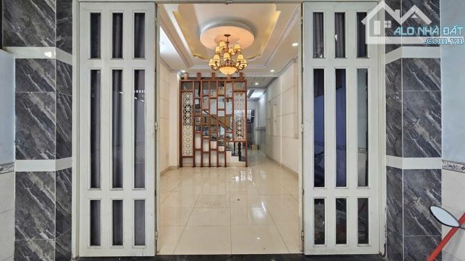 🏡 Bán Nhà 3 Tầng ST - DT 80m2 Sổ Hồng Riêng, Ngay Công An Thị Trấn Nhà Bè. - 3