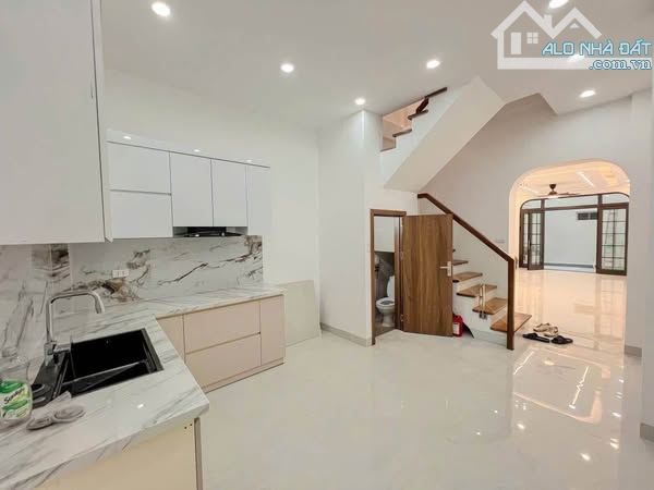 🏡 Nhà 38m2- Văn Quán -5 tầng thang máy- ô tô qua nhà - 8.1 tỷ - 3