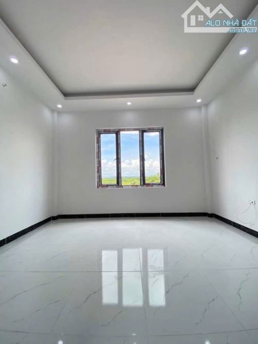 Bán nhà Cầu Tó 40m2,thoáng đẹp,vài bước chân ra phố giá 3.5 tỷ - 4