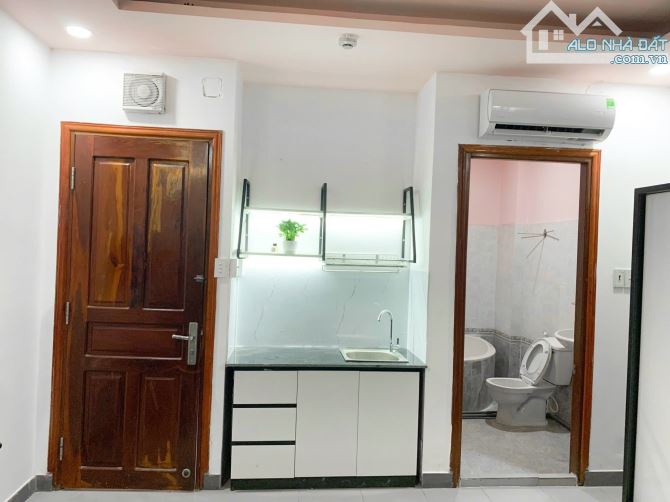 PHÒNG CỬA SỔ SIÊU ĐẸP GIÁ TỐT GẦN CHỢ BÀ CHIỂU - 4