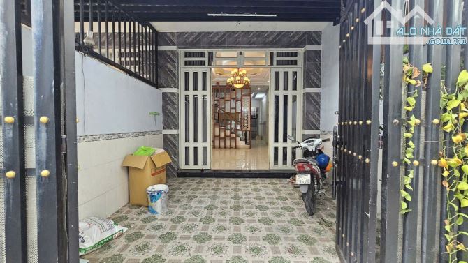 🏡 Bán Nhà 3 Tầng ST - DT 80m2 Sổ Hồng Riêng, Ngay Công An Thị Trấn Nhà Bè. - 6