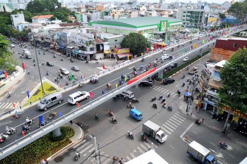 Bán gấp Dãy trọ gần ngã 4 Vincom Dĩ An,400m2, ngang 17, dòng tiền 45 tr/th, nhỉnh 9 tỷ - 4