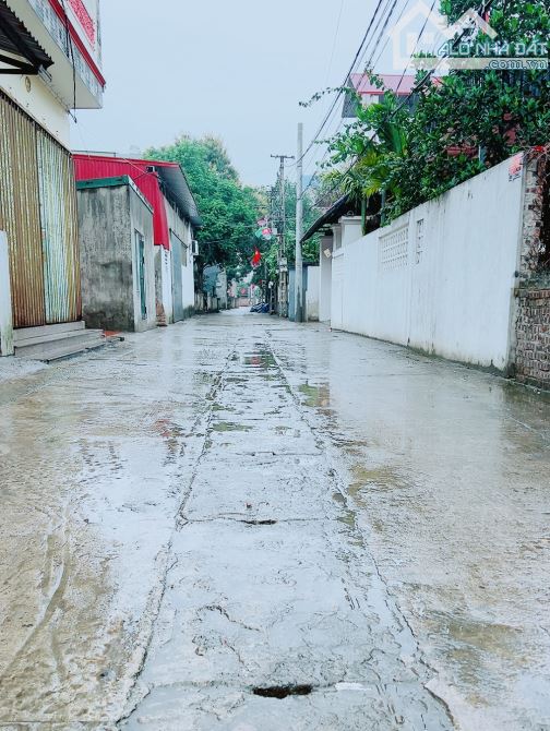 Bánn Hoa Hậu Sáp Mai ngõ thông ô tô tải zá rẻ