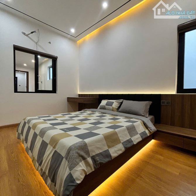 BÁN VILLA TÂN CỔ ĐIỂN FULL NỘI THẤT CAO CẤP KIỆT OTO QUẢNG TẾ - THỦY XUÂN