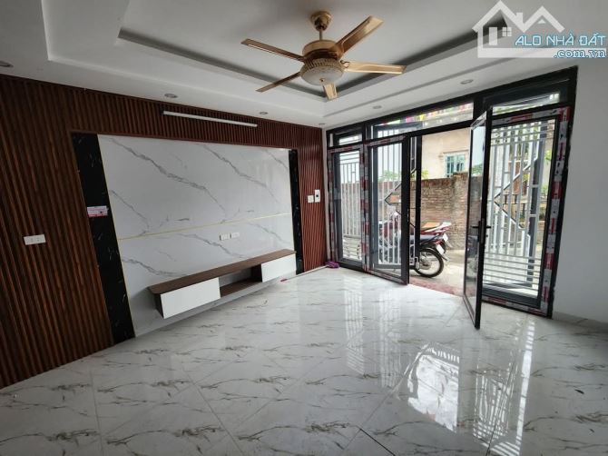 NHÀ MỚI ĐẸP - YÊN NGHĨA, HÀ ĐÔNG - 32M², 5 TẦNG, 3 NGỦ - NGÕ THÔNG - Ô TÔ GẦN