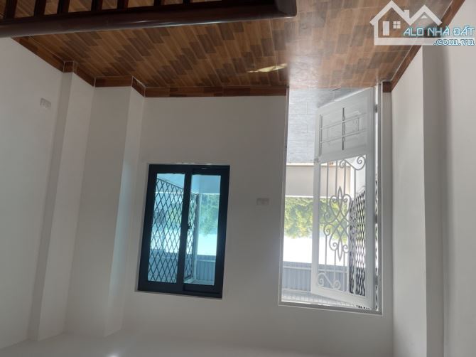 NHÀ ĐẸP, VUÔNG VẮN, PHỐ KẺ TẠNH, GIANG BIÊN, LONG BIÊN. 30m².  5 tầng. 3PN, Giá: 5,2tỷ