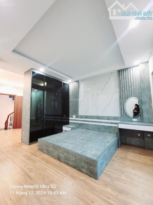 💥💥Nhà Thật Giá Tốt 💥💥💥
🏡35m2 👉6,5 Tỷ✅XUÂN PHƯƠNG NAM TỪ LIÊM 
🚘Ô tô đậu gần