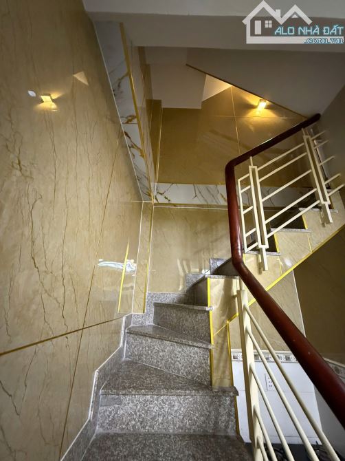 Bán Nhà Hẻm Thẳng Dưong Bá Trạc - 3.67m x 8.61m -DTCN-29M.2- 1 Trệt 2 Lầu -2PN -3WC- F1 Q8 - 11