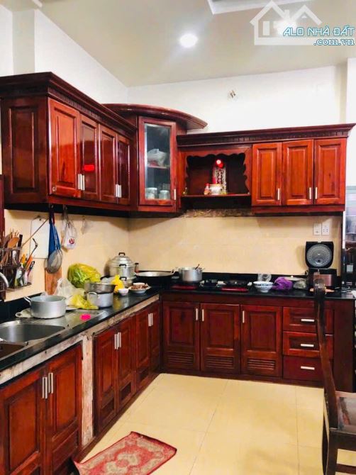 BIỆT THỰ MINI 3 TẦNG KHU DÂN CƯ VIP HUỲNH VĂN NGHỆ - PHẠM VĂN BẠCH. DT 6Mx14M. NỞ HẬU 7M - 11