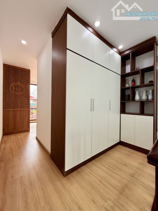 Bán nhà đẹp, rẻ nhất Đống Đa: 50 m2, 6 tầng, thang máy, ô tô vào nhà, chỉ nhỉnh 11 tỷ - 11