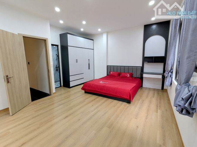SIÊU HIẾM P/Lô - Ở Ngay Nhà Xuân Đỉnh 42m-5 tầng ,mt4m-DÂN XÂY - 3 THOÁNG- Ô TÔ ĐỖ - 1