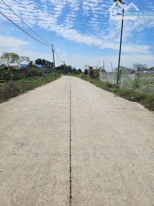 Bán Đất Đức Hoà Thượng,117m2 thổ cư SHR. 1 sẹc 823D vào 200m giá bán : 950 triệu - 1