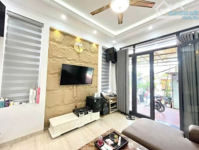 Bán nhà Trung Hành, Đằng Lâm, Hải An, 2,35 tỷ, 3 tầng, 38m² - 1